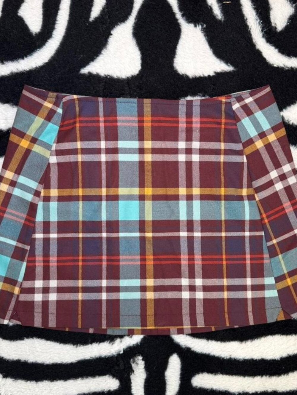 URBAN OUTFITTERS Burgundy Plaid Mini Skirt Retro Check Schoolgirl Size M